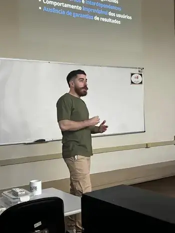 palestra no evento SAJIC 2024 - UniSenac Pelotas sobre "Web Vitals, como a experiência do usuário vai afetar o SEO do seu site?"